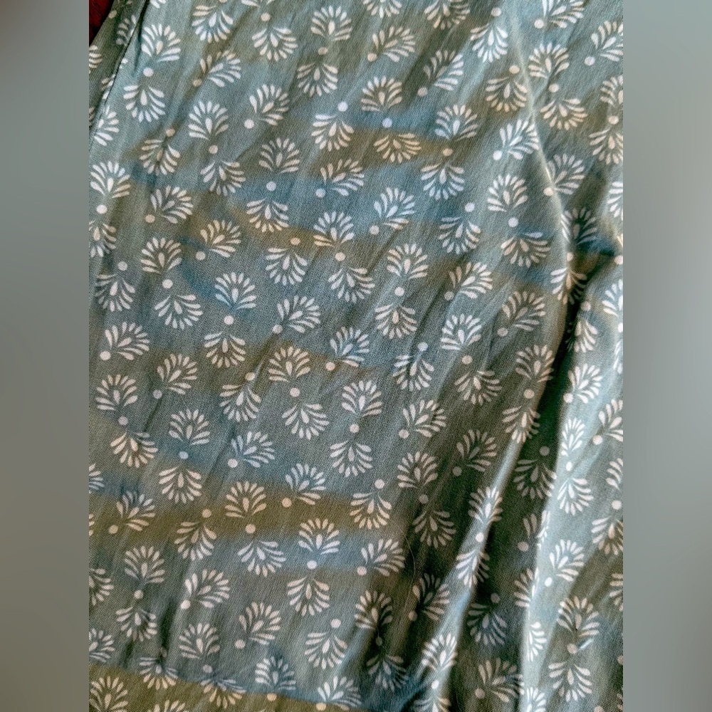 As U Wish-Art Deco Print Light Sea Foam Green Color Capri Jumpsuit. Med-juniors - Picture 9 of 12